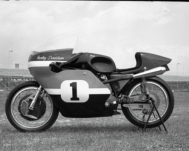 Race Track Refugee: Harley-Davidson XRTT-750